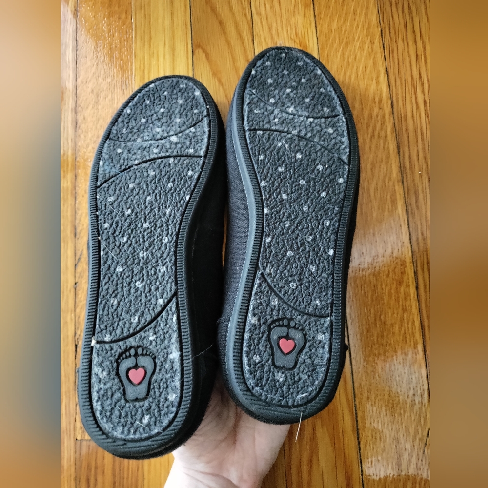 Flats - Picture 3 of 3